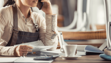 Cómo el software de contabilidad ayuda a los dueños de negocios de hostelería a cumplir con las regulaciones fiscales Cómo el software de contabilidad ayuda a los dueños de negocios de hostelería a cumplir con las regulaciones fiscales